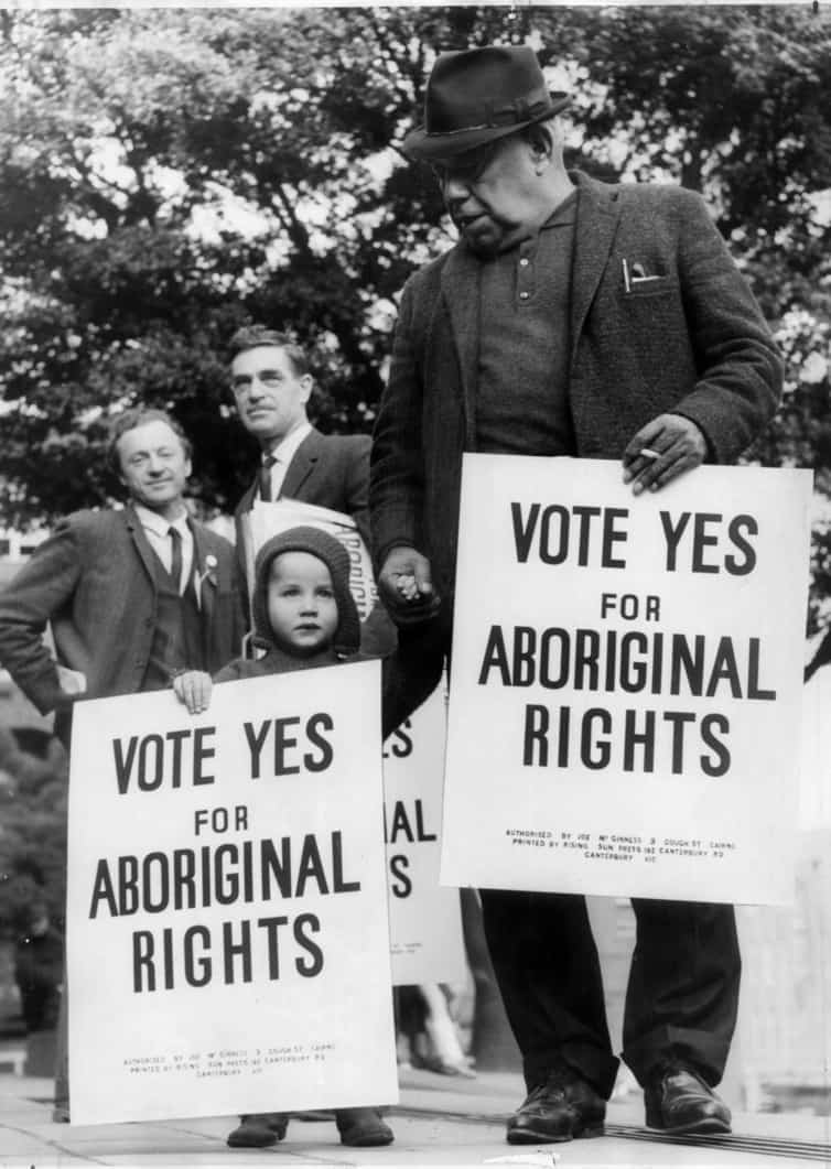 Campaigning on the 1967 referendum. Image: AAP/National Library of Australia